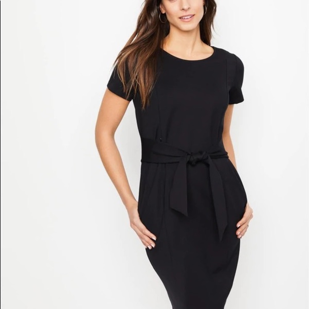 NWT A pea in the pod nursing dress. Hidden zipper access both sides and pockets!
